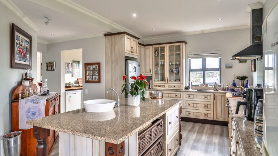 3 Bedroom Property for Sale in Birkenhead Western Cape